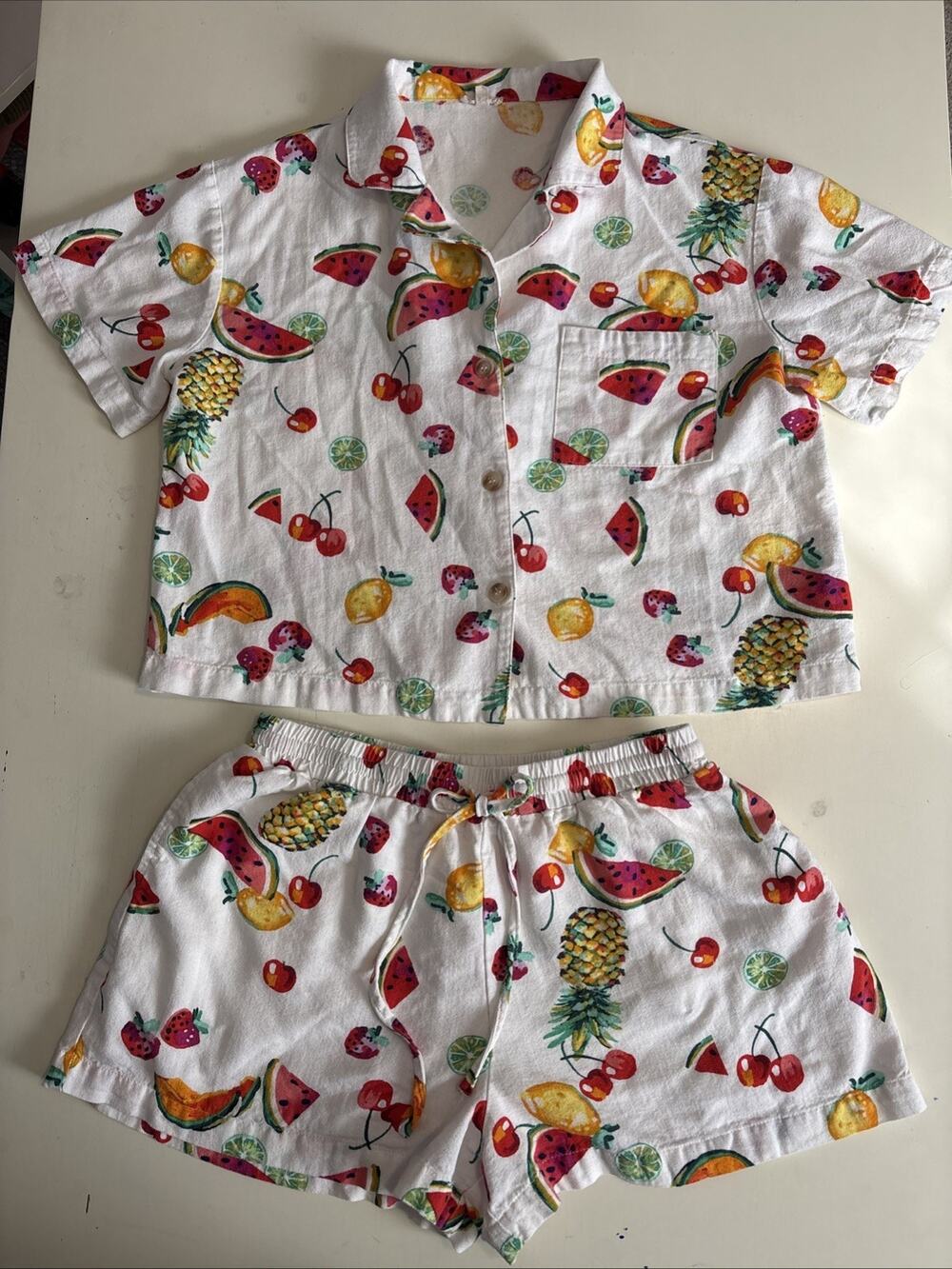 En Créme S Matching Crop Button Down Blouse & Lined Shorts Fruit Pattern, EUC